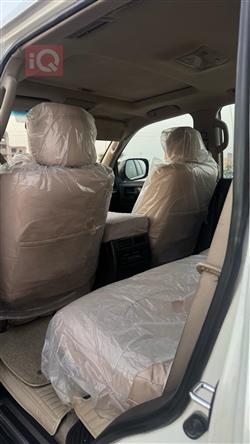 تۆیۆتا لاند کروزەر